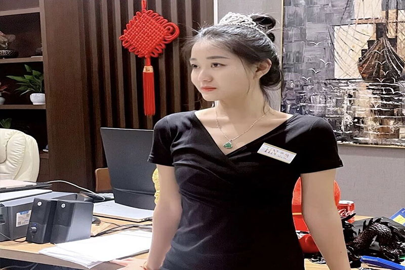 华纳万宝路公司前台接待